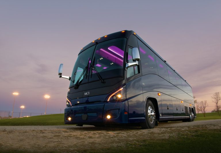 Factors to Consider Whenever You Are Booking a Party Bus